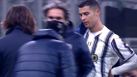 Ronaldo tỏ thái độ bất mãn khi bị thay ra ở trận gặp Inter